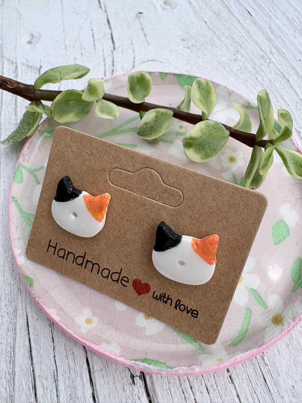 Cat Stud Earrings Handmade Polymer Clay Minimalist Kitty Earrings Small Animal Studs Gift for Cat Lovers Hypoallergenic Jewelry
